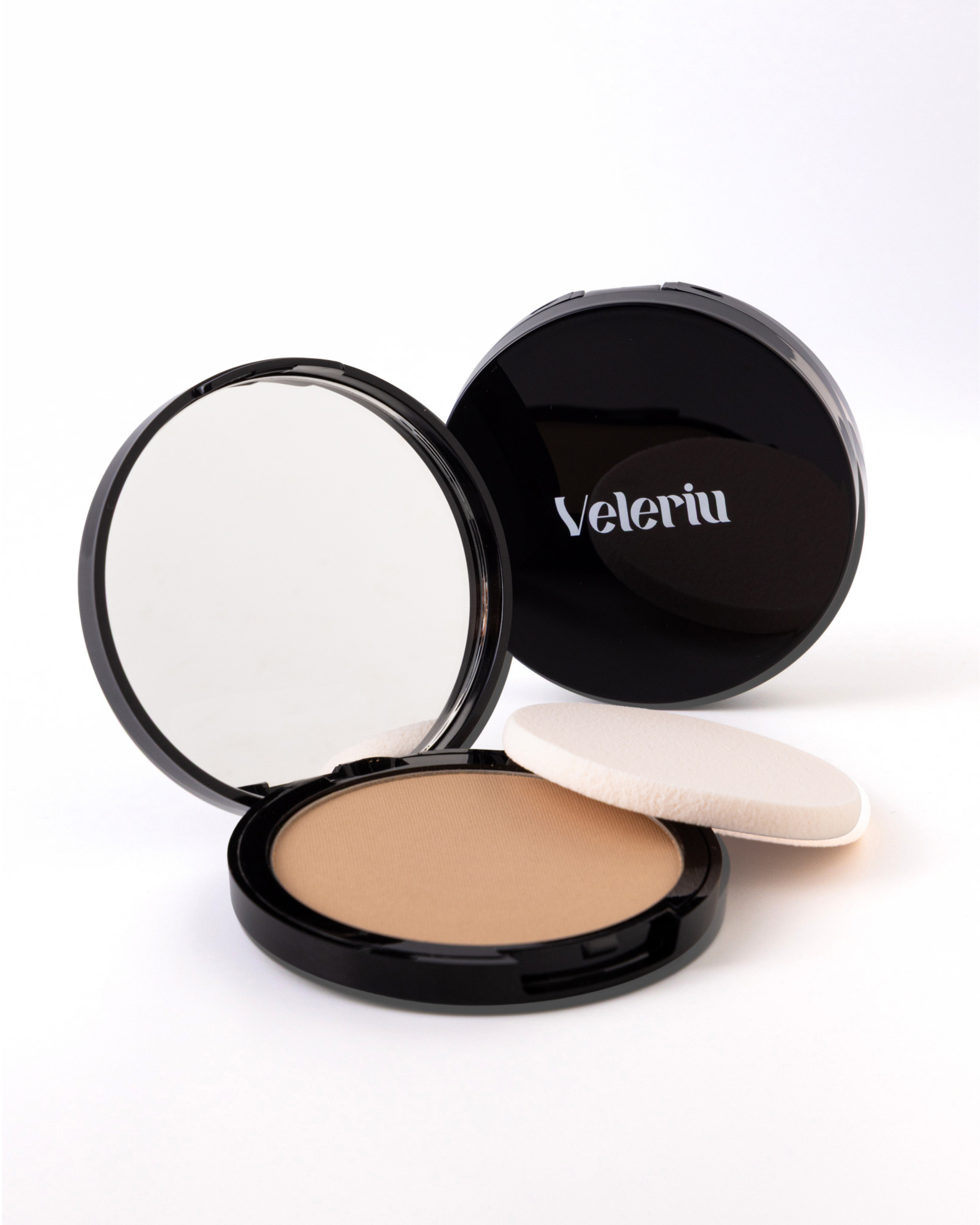 Mineral Powder Foundation compact with sponge - buildable coverage and natural luminous finish.